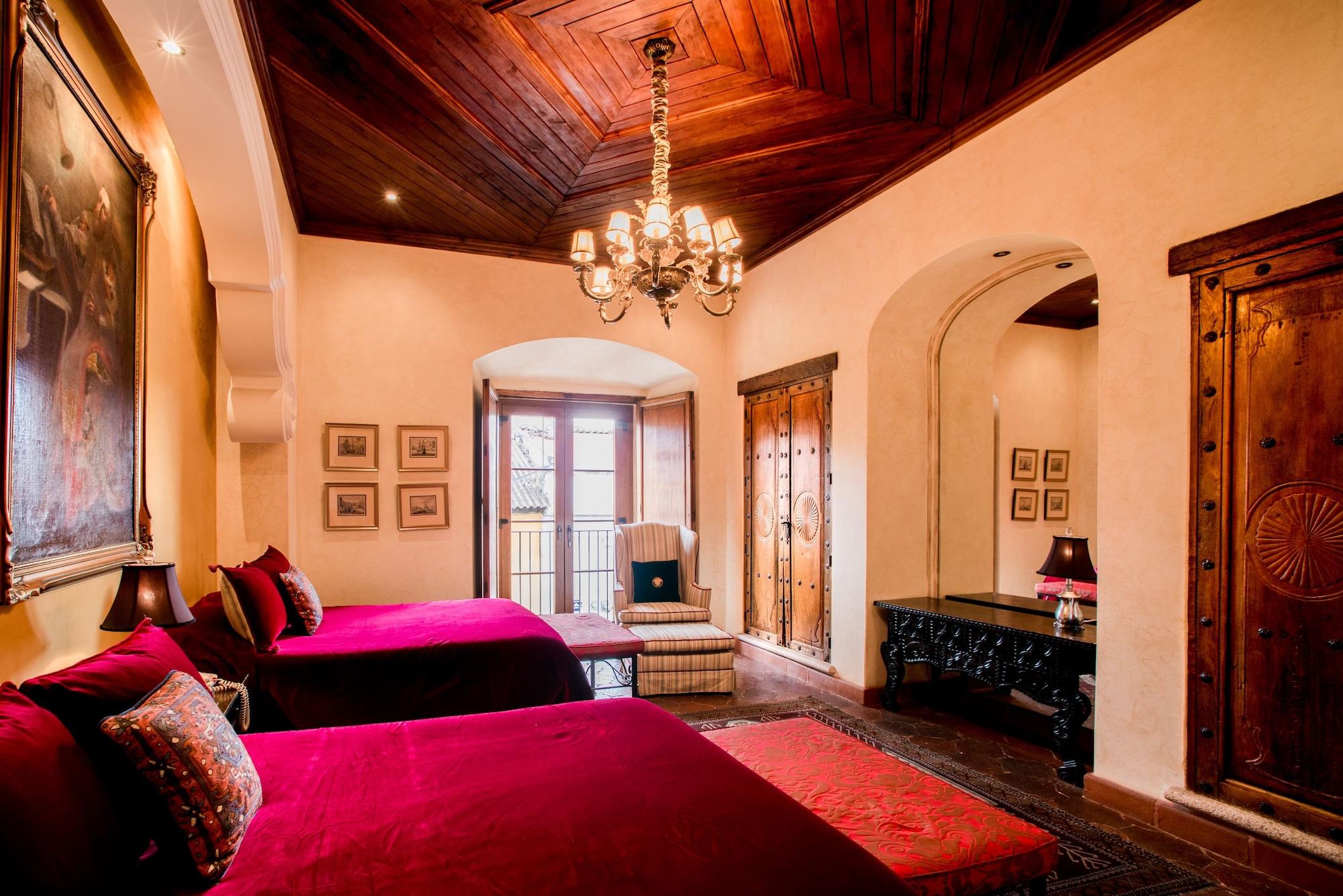 Hotel Palacio De Dona Leonor アンティグア・グアテマラ エクステリア 写真