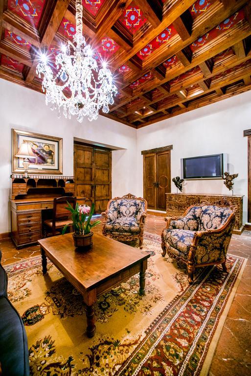 Hotel Palacio De Dona Leonor アンティグア・グアテマラ エクステリア 写真