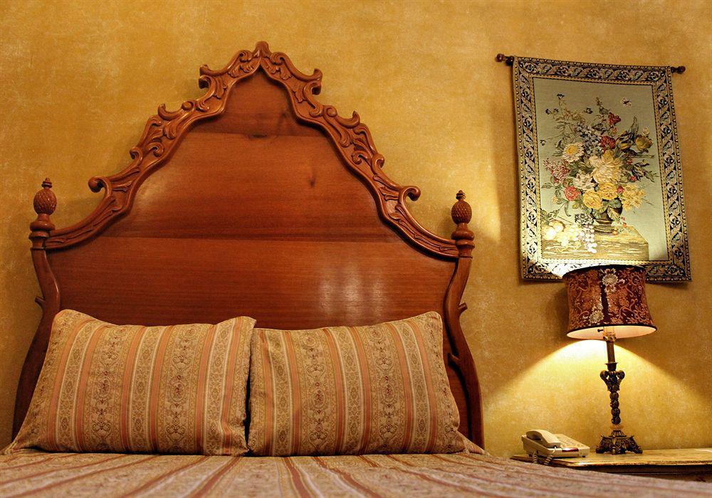 Hotel Palacio De Dona Leonor アンティグア・グアテマラ エクステリア 写真